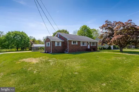 121 Kansas Rd, Pennsville, NJ 08070
