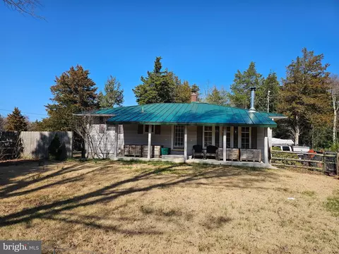 1040 Willow Grove Rd, Pittsgrove, NJ 08318