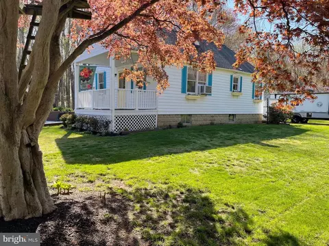 266 Penns Grove Auburn Rd, Carneys Point, NJ 08069