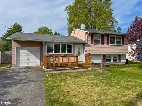 410 Hickory Ave, Carneys Point, NJ 08069