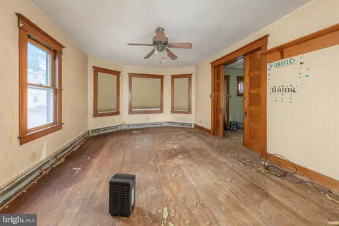 304 E Broadway, Salem, NJ 08079 photo 3