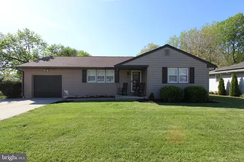 51 Morningside Dr, Pennsville, NJ 08070