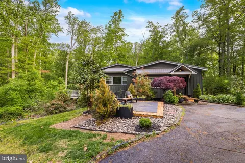 117 Holly Ln, Pilesgrove, NJ 08098