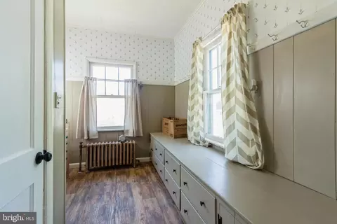 Entry Way - 61 Eighth St, Salem, NJ 08079 photo 3 of 6