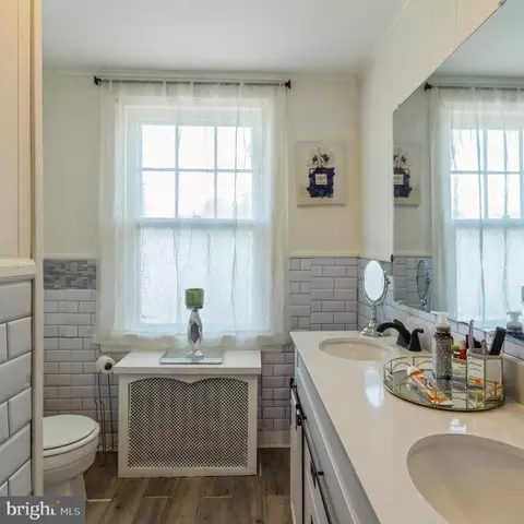 Bath - 61 Eighth St, Salem, NJ 08079 photo 1 of 1