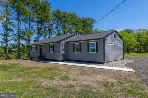 1132 Centerton Rd, Pittsgrove, NJ 08318