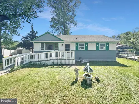45 Nottingham Rd, Pennsville, NJ 08070