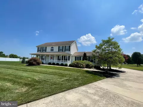 15 Meghans Way, Pennsville, NJ 08070