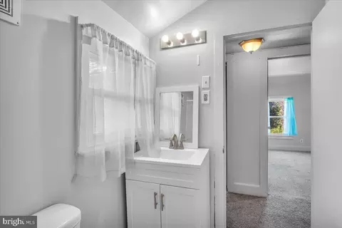 Entry Way - 200 Smith St, Salem, NJ 08079 photo 5 of 6