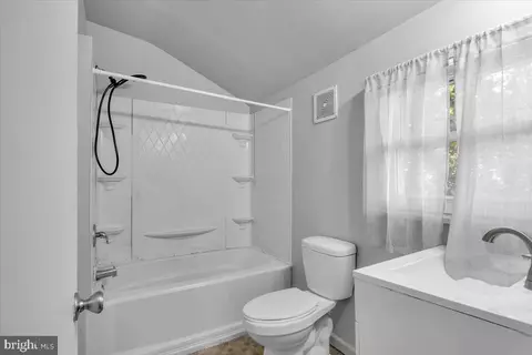Bath - 200 Smith St, Salem, NJ 08079 photo 1 of 1