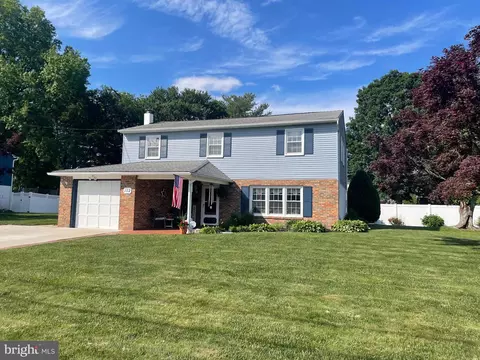 152 Highland Ave, Pennsville, NJ 08070