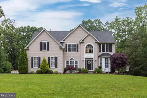 11 Harvest Dr, Pittsgrove, NJ 08318