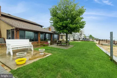 31 S Locust Ave, Salem, NJ 08079