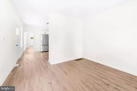 Entry Way - 106 Eighth St, Salem, NJ 08079 photo 1 of 10