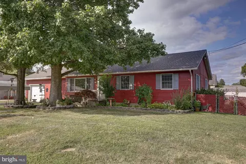 66 Fordham Rd, Pennsville, NJ 08070