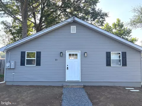 11 Shirley St, Woodstown, NJ 08098