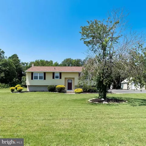 469 Olivet Rd, Pittsgrove, NJ 08318