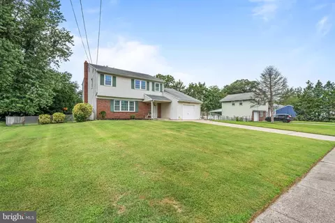 11 Fairfield Ave, Pennsville, NJ 08070