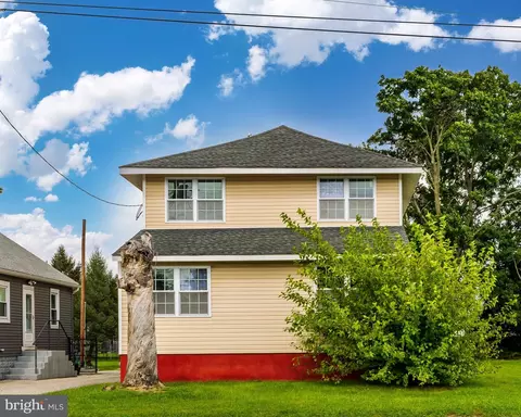 44 S Broadway, Pennsville, NJ 08070