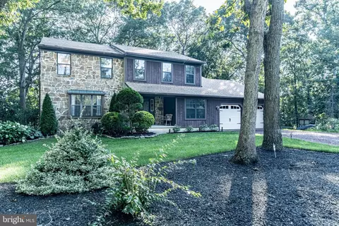 1102 Swans Way, Pittsgrove, NJ 08318