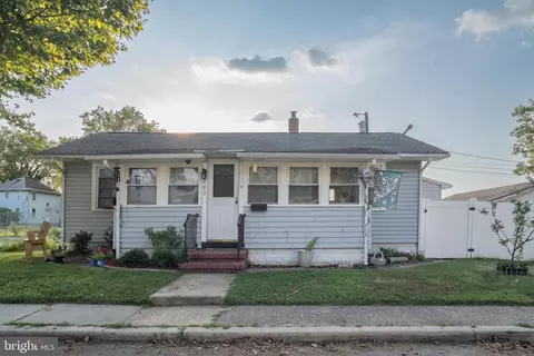 260 Johnson St, Carneys Point, NJ 08069