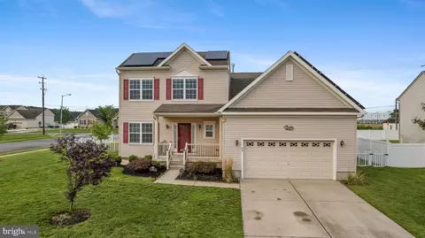 65 Granite Ln, Carneys Point, NJ 08069