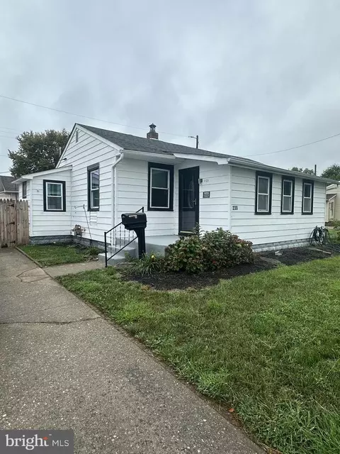 239 H St, Carneys Point, NJ 08069