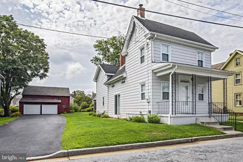 15 W Canal St, Alloway, NJ 08001
