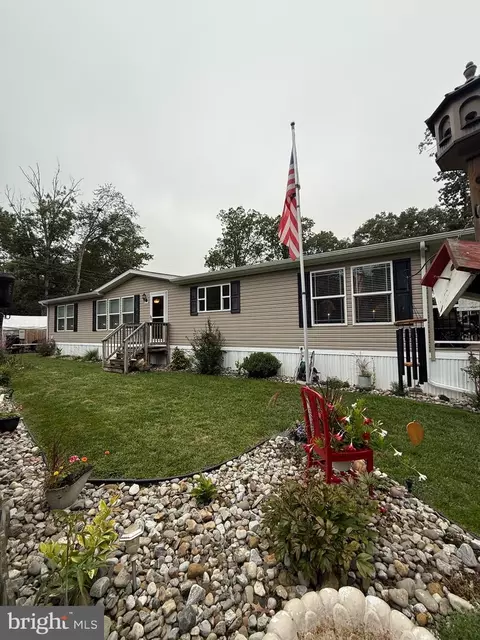 117 Middle Dr #117, Pittsgrove, NJ 08318