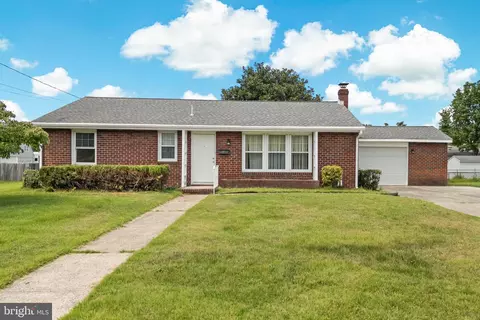 33 Grace Ave, Pennsville, NJ 08070