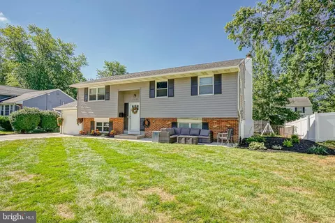 209 Howard Ave, Woodstown, NJ 08098