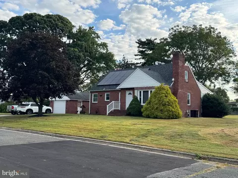 313 S Johnson St, Carneys Point, NJ 08069