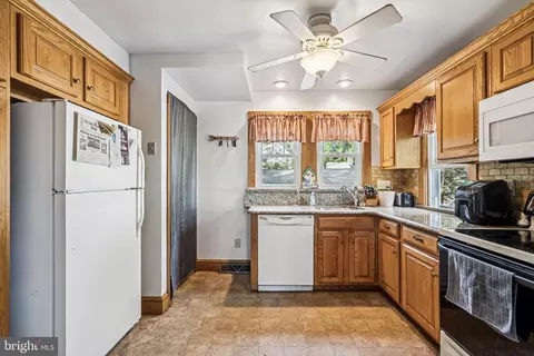 Kitchen - 19 Sickler St, Quinton, NJ 08072 photo 1 of 2