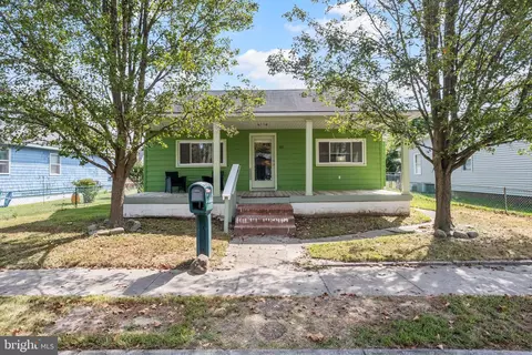 287 B St, Carneys Point, NJ 08069