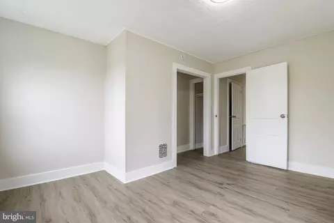 Entry Way - 116 8th St, Salem, NJ 08079 photo 5 of 6