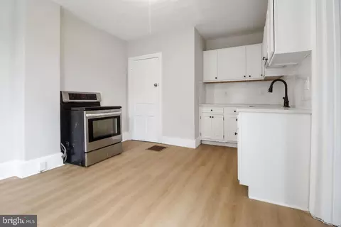 Entry Way - 116 8th St, Salem, NJ 08079 photo 6 of 6
