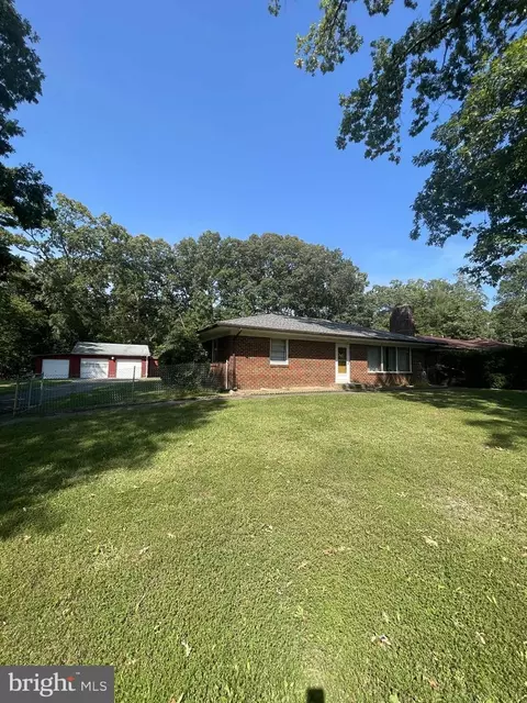 88 Pindale Dr, Pittsgrove, NJ 08318