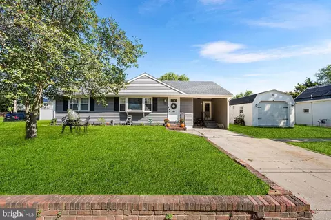 128 Michigan Rd, Pennsville, NJ 08070