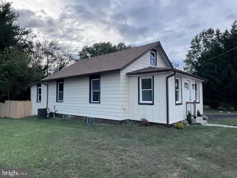 48 S Railroad Ave, Pedricktown, NJ 08067