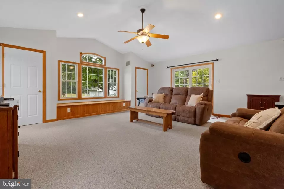 Living - 735 Route 77, Monroeville, NJ 08343 photo 1 of 2