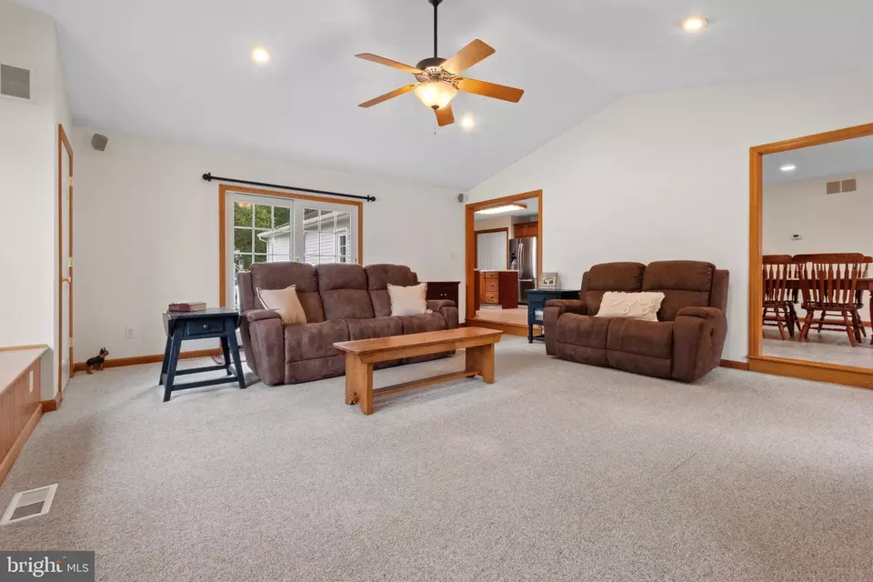 Living - 735 Route 77, Monroeville, NJ 08343 photo 2 of 2