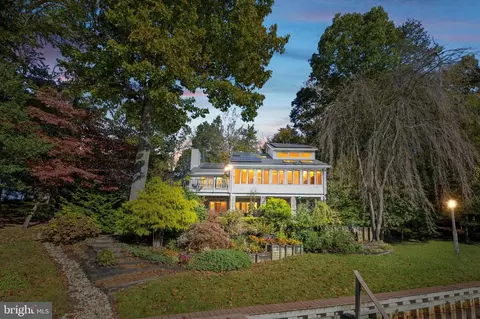 19 Commissioners Pike, Woodstown, NJ 08098