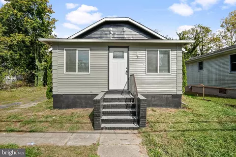 410 Magnolia St, Salem, NJ 08079