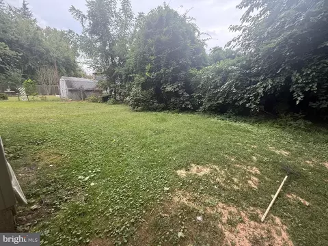 16 Pine St, Deepwater, NJ 08023 photo 2