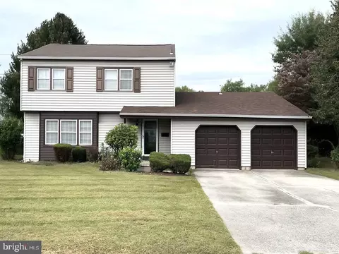 10 Finns Ln, Pennsville, NJ 08070