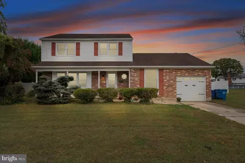 6 Musket Ln, Pennsville, NJ 08070