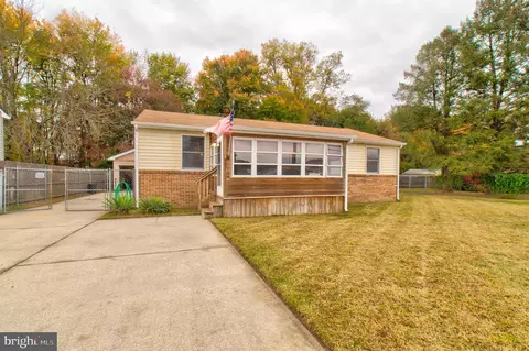 251 Chestnut St, Salem, NJ 08079