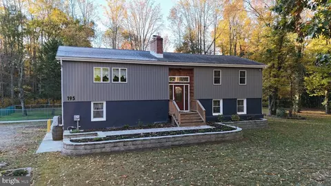195 Pennsville Auburn Rd, Pedricktown, NJ 08067