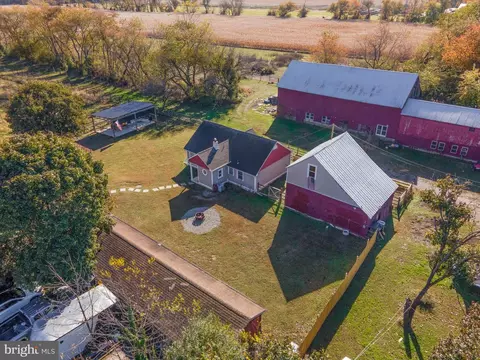 126 Jefferson Rd, Elmer, NJ 08318