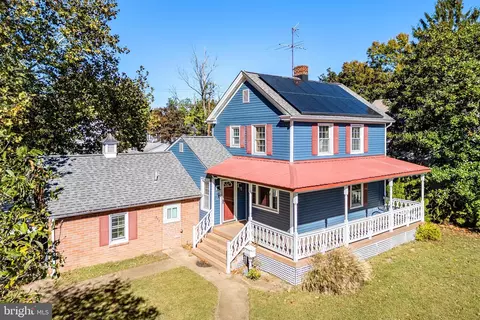 292 C St, Carneys Point, NJ 08069